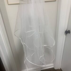 White Two-Tiered Bridal Veil